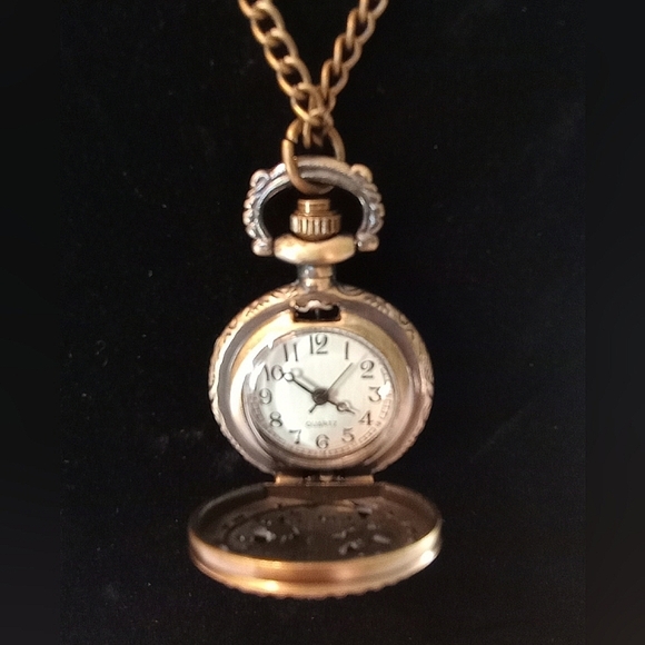 NEW NECKLACE W/ LOVE BIRDS POCKET WATCH PENDENT AGED RUSTIC FINISH - Picture 2 of 7